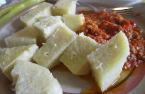 Boiled Yam And Fried Stew Delicacy